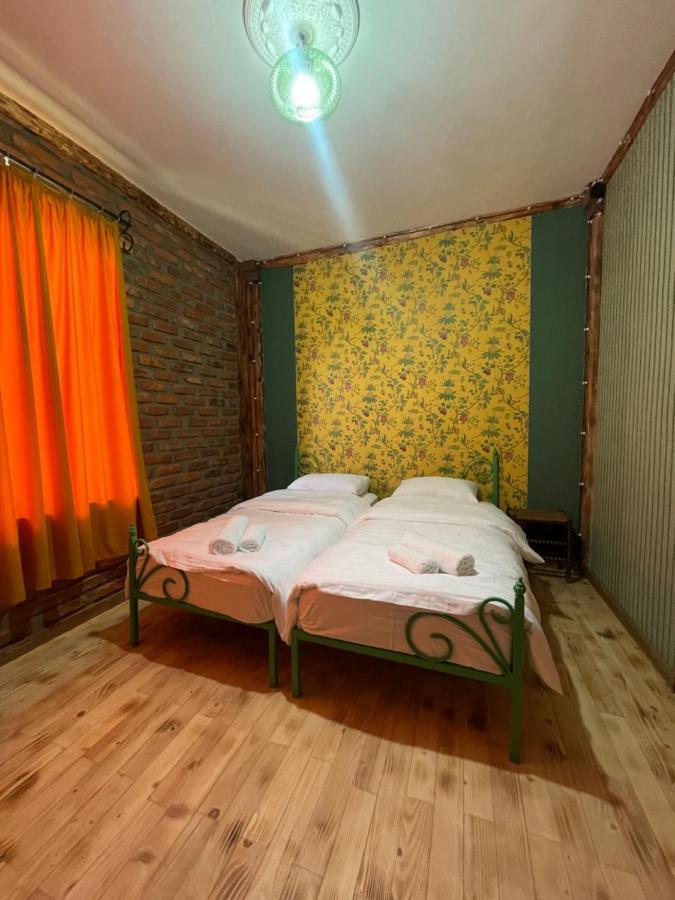 Odo'S Guest House Martvili Exterior foto